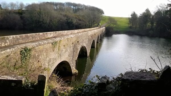8 Arch bridge